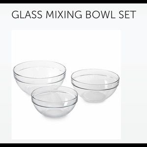 Pampered Chef Glass Mixing Bowl Set